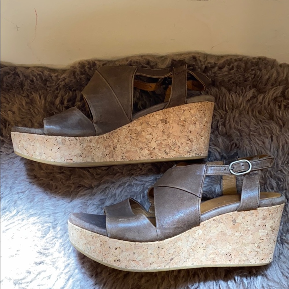 COCLICO Brown Platform Sandals